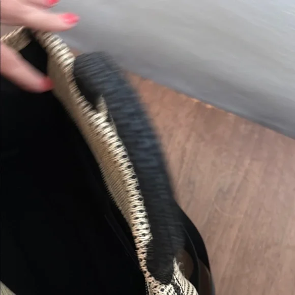 Marc Jacobs Tan and Black Structured Tote Bag - Picture 3 of 6